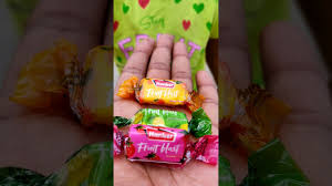 HANKER MILK FALOODA CHOCOLATE TOFEE 50 PCS